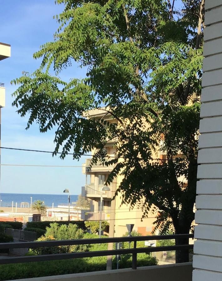 Apartamento Stella Di Mare Rímini Exterior foto